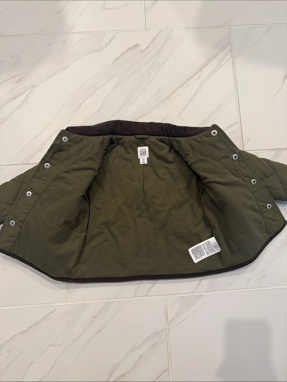 GAP Olive Green Quilted Puffer Jacket with Dark Contrast Collar